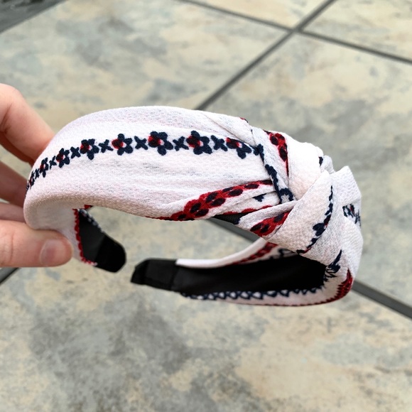Boho Top Knot Headband White - Picture 3 of 6